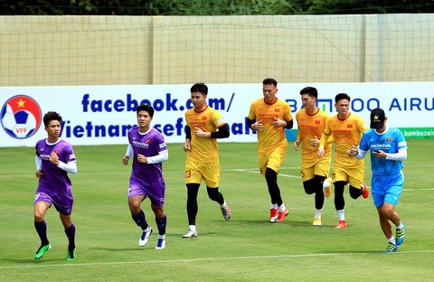 Phan Văn Đức nói gì sau khi bị chê phong độ đi xuống? - Ảnh 1. Phan Văn Đức nói gì sau khi bị chê phong độ đi xuống? - Ảnh 1.