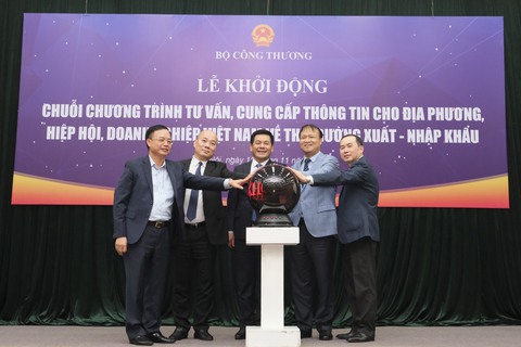 Khởi động chương trình hỗ trợ thông tin xuất khẩu quy mô lớn - Ảnh 1. Khởi động chương trình hỗ trợ thông tin xuất khẩu quy mô lớn - Ảnh 1.