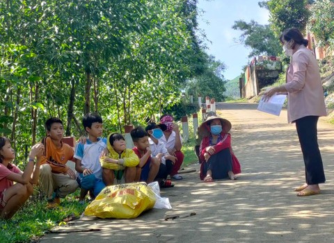 Nhớ mãi cô giáo nhóm lửa sẵn, đợi chúng tôi hơ tay cho ấm rồi vào học - Ảnh 2. Nhớ mãi cô giáo nhóm lửa sẵn, đợi chúng tôi hơ tay cho ấm rồi vào học - Ảnh 2.