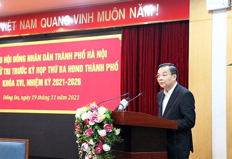 Chủ tịch Hà Nội nói gì trước đề nghị khẩn trương cho học sinh trở lại trường học? - Ảnh 1. Chủ tịch Hà Nội nói gì trước đề nghị khẩn trương cho học sinh trở lại trường học? - Ảnh 1.