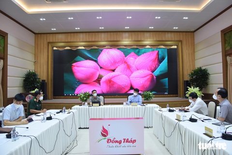 Phó thủ tướng Vũ Đức Đam: Các tỉnh ĐBSCL cần đẩy nhanh tiêm vắc xin, điều trị F0 nhẹ tại nhà - Ảnh 2. Phó thủ tướng Vũ Đức Đam: Các tỉnh ĐBSCL cần đẩy nhanh tiêm vắc xin, điều trị F0 nhẹ tại nhà - Ảnh 2.