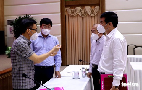 Phó thủ tướng Vũ Đức Đam: Các tỉnh ĐBSCL cần đẩy nhanh tiêm vắc xin, điều trị F0 nhẹ tại nhà - Ảnh 3. Phó thủ tướng Vũ Đức Đam: Các tỉnh ĐBSCL cần đẩy nhanh tiêm vắc xin, điều trị F0 nhẹ tại nhà - Ảnh 3.