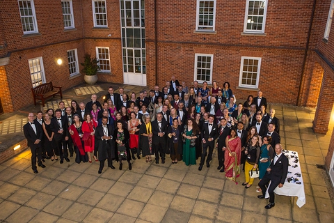 Ngôi trường thuộc Đại học Oxford đang xin phép để đổi tên thành ‘Thao College’ - Ảnh 2. Ngôi trường thuộc Đại học Oxford đang xin phép để đổi tên thành ‘Thao College’ - Ảnh 2.