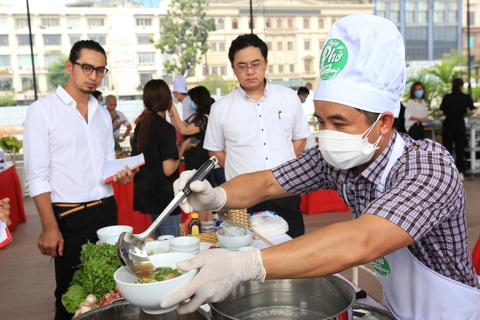 Đi tìm người nấu phở ngon 2021: Kỳ vọng nhiều tô phở sáng tạo - Ảnh 15. Đi tìm người nấu phở ngon 2021: Kỳ vọng nhiều tô phở sáng tạo - Ảnh 15.