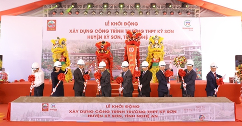 Xây trường ở Nghệ An, Trung Nam cam kết đầu tư cho con người và phát triển bền vững - Ảnh 1. Xây trường ở Nghệ An, Trung Nam cam kết đầu tư cho con người và phát triển bền vững - Ảnh 1.