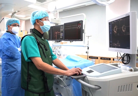 Chương trình tư vấn: Bệnh động mạch vành - Cẩm nang phòng và chống - Ảnh 2. Chương trình tư vấn: Bệnh động mạch vành - Cẩm nang phòng và chống - Ảnh 2.
