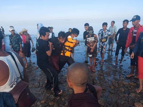 Myanmar: Ít nhất 15 người thiệt mạng trên đường đi chùa - Ảnh 2. Myanmar: Ít nhất 15 người thiệt mạng trên đường đi chùa - Ảnh 2.