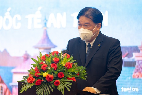 Làm gì để du lịch Việt Nam mở cửa đón khách quốc tế an toàn? - Ảnh 7. Làm gì để du lịch Việt Nam mở cửa đón khách quốc tế an toàn? - Ảnh 7.