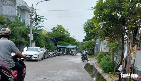 Ninh Thuận: Một phó chủ tịch phường tự vẫn trong nhà hàng bỏ hoang - Ảnh 2. Ninh Thuận: Một phó chủ tịch phường tự vẫn trong nhà hàng bỏ hoang - Ảnh 2.