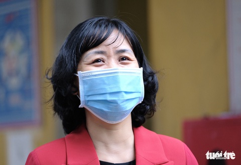 Học sinh lớp 9 ở 17 huyện, thị xã của Hà Nội đi học lại: ‘Vui quá em đi sớm 1 tiếng’ - Ảnh 9. Học sinh lớp 9 ở 17 huyện, thị xã của Hà Nội đi học lại: ‘Vui quá em đi sớm 1 tiếng’ - Ảnh 9.