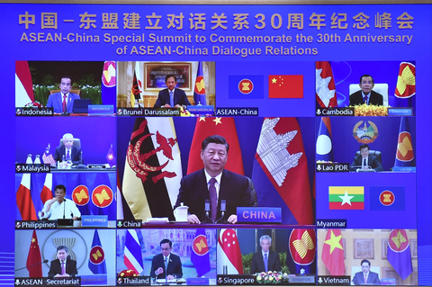Ông Tập hứa hỗ trợ ASEAN thêm 1,5 tỉ USD chống COVID-19 - Ảnh 1. Ông Tập hứa hỗ trợ ASEAN thêm 1,5 tỉ USD chống COVID-19 - Ảnh 1.
