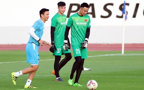 Tuyển Việt Nam trước thềm AFF Suzuki Cup 2020: Âu lo vị trí gác đền - Ảnh 1. Tuyển Việt Nam trước thềm AFF Suzuki Cup 2020: Âu lo vị trí gác đền - Ảnh 1.