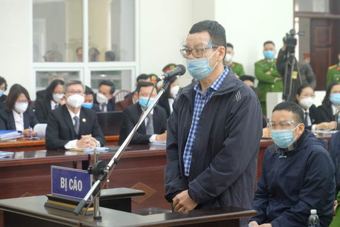 Cựu phó tổng giám đốc VEC: Tôi giật mình khi xem kết luận giám định cao tốc Đà Nẵng - Quảng Ngãi - Ảnh 1. Cựu phó tổng giám đốc VEC: Tôi giật mình khi xem kết luận giám định cao tốc Đà Nẵng - Quảng Ngãi - Ảnh 1.