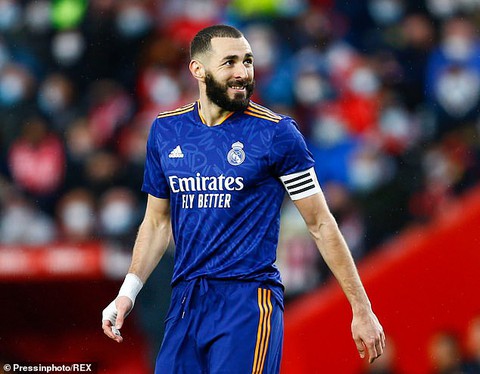 Benzema lãnh án 1 năm tù treo vì dính líu vụ án tống tiền - Ảnh 1. Benzema lãnh án 1 năm tù treo vì dính líu vụ án tống tiền - Ảnh 1.