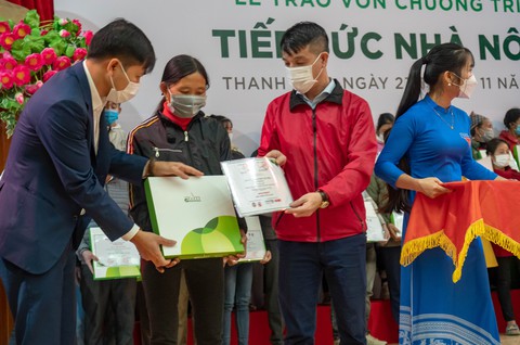 Hỗ trợ gần 1 tỉ đồng cho nông dân Ninh Bình - Ảnh 1. Hỗ trợ gần 1 tỉ đồng cho nông dân Ninh Bình - Ảnh 1.