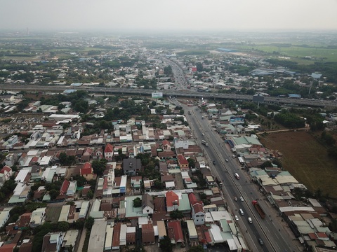 Khởi động nhiều dự án khu công nghiệp, bất động sản hưởng lợi - Ảnh 1. Khởi động nhiều dự án khu công nghiệp, bất động sản hưởng lợi - Ảnh 1.