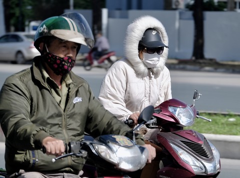 Đỉnh Fansipan xuống dưới 0 độ C, khả năng có băng giá và tuyết rơi - Ảnh 1. Đỉnh Fansipan xuống dưới 0 độ C, khả năng có băng giá và tuyết rơi - Ảnh 1.