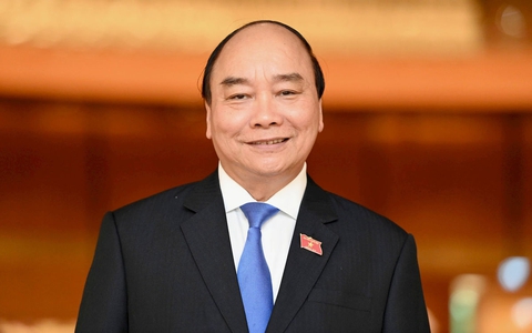 Chủ tịch nước Nguyễn Xuân Phúc lên đường thăm chính thức Thụy Sĩ, Nga - Ảnh 1. Chủ tịch nước Nguyễn Xuân Phúc lên đường thăm chính thức Thụy Sĩ, Nga - Ảnh 1.