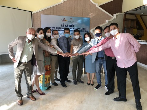 Sáu doanh nghiệp du lịch lớn của Quảng Nam bắt tay làm ăn bài bản - Ảnh 1. Sáu doanh nghiệp du lịch lớn của Quảng Nam bắt tay làm ăn bài bản - Ảnh 1.