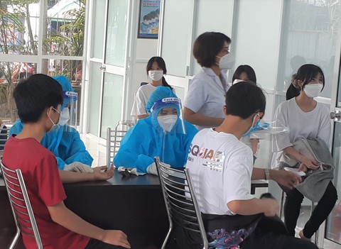 Sóc Trăng: Chỉ 15% người nhiễm COVID-19 dùng thuốc kháng virus Molnupiravir - Ảnh 1. Sóc Trăng: Chỉ 15% người nhiễm COVID-19 dùng thuốc kháng virus Molnupiravir - Ảnh 1.