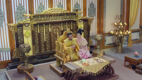 Nắm tay nhau trọn đời: Tình chị em, bạn bè bị nhấn chìm bởi quyền lợi - Ảnh 2. Nắm tay nhau trọn đời: Tình chị em, bạn bè bị nhấn chìm bởi quyền lợi - Ảnh 2.