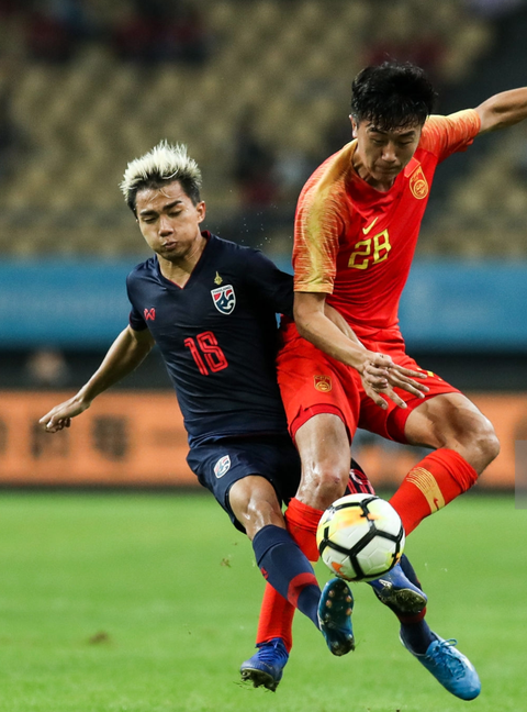Thái Lan khó có đủ ‘binh hùng’ trận ra quân AFF Suzuki Cup 2020 - Ảnh 2. Thái Lan khó có đủ ‘binh hùng’ trận ra quân AFF Suzuki Cup 2020 - Ảnh 2.