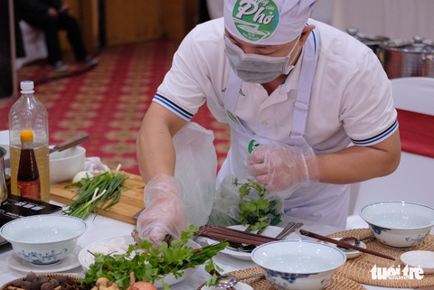 Đi tìm người nấu phở ngon khu vực phía Bắc: Chiến thắng của thủy chung với phở - Ảnh 3. Đi tìm người nấu phở ngon khu vực phía Bắc: Chiến thắng của thủy chung với phở - Ảnh 3.