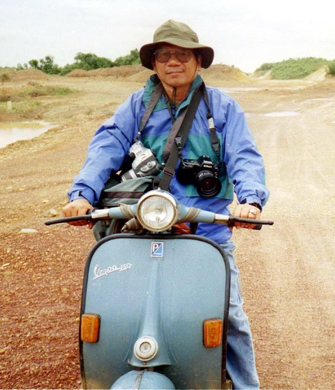 Chiếc Vespa vượt Trường Sơn ra Hà Nội lấy tấm bản đồ, vượt biên giới đến Phnom Penh - Ảnh 1. Chiếc Vespa vượt Trường Sơn ra Hà Nội lấy tấm bản đồ, vượt biên giới đến Phnom Penh - Ảnh 1.