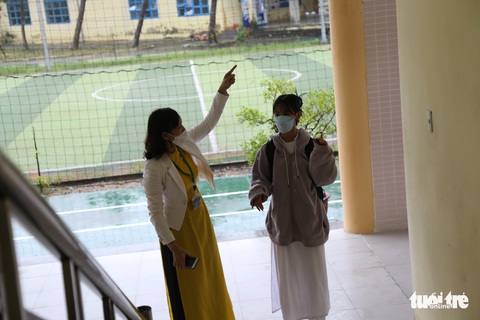 Học sinh lớp 10, 11 Đà Nẵng trở lại trường, thầy cô phải ‘làm tư tưởng’ cho phụ huynh - Ảnh 10. Học sinh lớp 10, 11 Đà Nẵng trở lại trường, thầy cô phải ‘làm tư tưởng’ cho phụ huynh - Ảnh 10.