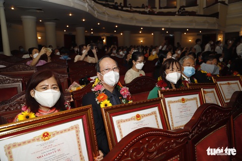 Người thầy hạnh phúc mới đem đến những giờ học vui tươi - Ảnh 3. Người thầy hạnh phúc mới đem đến những giờ học vui tươi - Ảnh 3.
