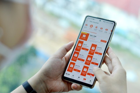 Người dùng thích mua sắm hàng online với nhiều tiện ích và khuyến mãi - Ảnh 3. Người dùng thích mua sắm hàng online với nhiều tiện ích và khuyến mãi - Ảnh 3.