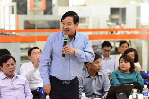 Bắt nguyên tổng giám đốc Tổng công ty Công nghiệp Sài Gòn - Ảnh 1. Bắt nguyên tổng giám đốc Tổng công ty Công nghiệp Sài Gòn - Ảnh 1.