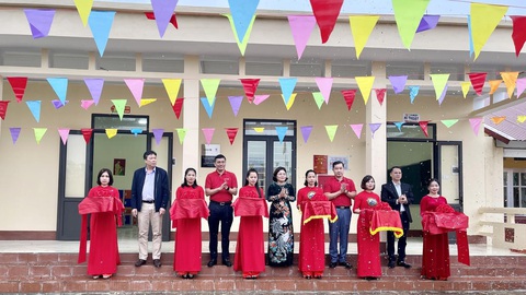 Vietlott cùng người trúng thưởng xây tặng phòng học chức năng và nhà ăn cho học sinh tỉnh Lạng Sơn - Ảnh 1. Vietlott cùng người trúng thưởng xây tặng phòng học chức năng và nhà ăn cho học sinh tỉnh Lạng Sơn - Ảnh 1.