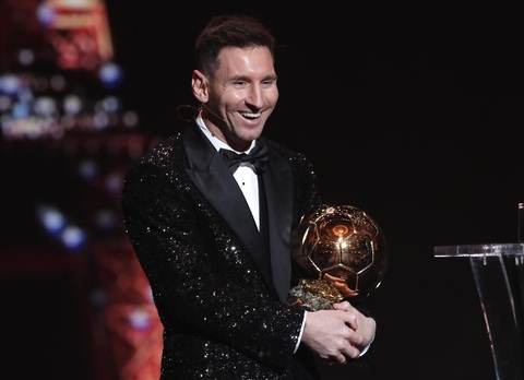 Vì sao Lewandowski bị Messi vượt mặt? - Ảnh 2. Vì sao Lewandowski bị Messi vượt mặt? - Ảnh 2.