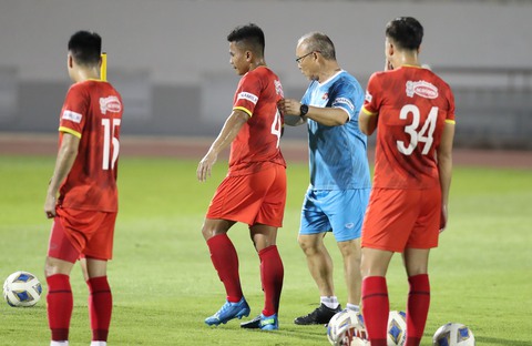 HLV Park Hang Seo loại 5 cầu thủ trước thềm AFF Suzuki Cup 2020 - Ảnh 1. HLV Park Hang Seo loại 5 cầu thủ trước thềm AFF Suzuki Cup 2020 - Ảnh 1.
