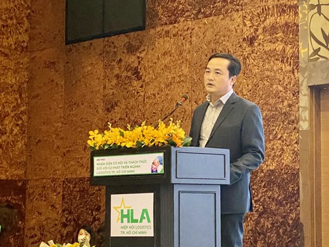TP.HCM đầu tư hạ tầng để giảm chi phí logistics - Ảnh 2. TP.HCM đầu tư hạ tầng để giảm chi phí logistics - Ảnh 2.