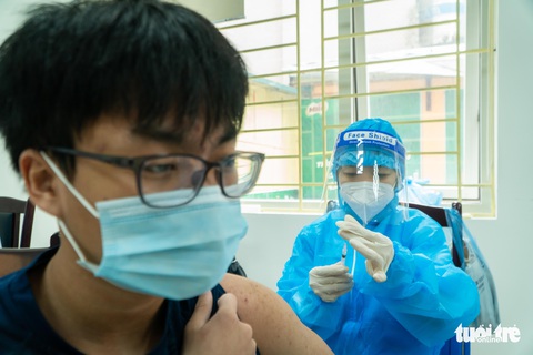 Hà Nội thêm 468 ca COVID-19, bác tin dừng tiêm vắc xin cho trẻ - Ảnh 1. Hà Nội thêm 468 ca COVID-19, bác tin dừng tiêm vắc xin cho trẻ - Ảnh 1.