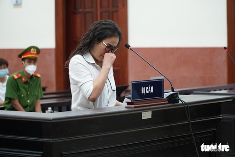 Viện kiểm sát đề nghị bác kháng cáo của chủ tịch HĐQT Công ty Hoa Tháng Năm - Ảnh 2. Viện kiểm sát đề nghị bác kháng cáo của chủ tịch HĐQT Công ty Hoa Tháng Năm - Ảnh 2.