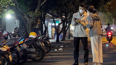 Thuốc trị COVID-19 miễn phí được rao bán giá cắt cổ - Ảnh 1. Thuốc trị COVID-19 miễn phí được rao bán giá cắt cổ - Ảnh 1.