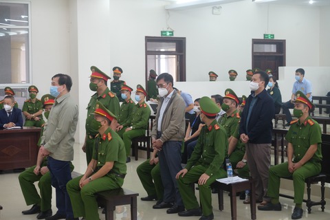 Cựu phó tổng cục trưởng Nguyễn Duy Linh bị đề nghị 13-15 năm tù - Ảnh 1. Cựu phó tổng cục trưởng Nguyễn Duy Linh bị đề nghị 13-15 năm tù - Ảnh 1.