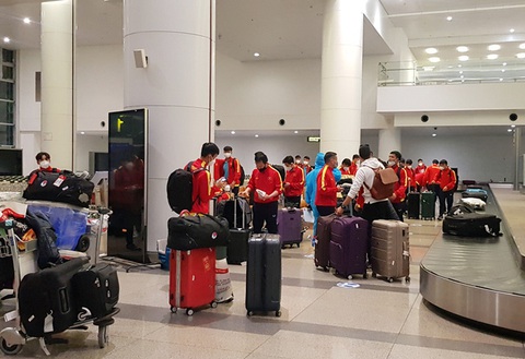 Tuyển thủ người dân tộc Tà Ôi Hồ Thanh Minh được Ủy ban Dân tộc trao bằng khen - Ảnh 2. Tuyển thủ người dân tộc Tà Ôi Hồ Thanh Minh được Ủy ban Dân tộc trao bằng khen - Ảnh 2.