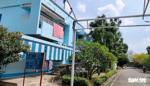 Người chồng nuôi vợ tại bệnh viện chích điện giết vợ rồi tự tử bất thành - Ảnh 1. Người chồng nuôi vợ tại bệnh viện chích điện giết vợ rồi tự tử bất thành - Ảnh 1.