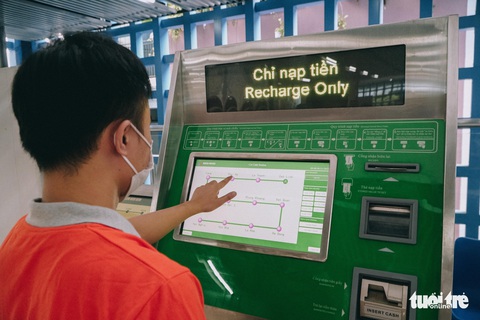Đi tàu Cát Linh - Hà Đông: Lấy vé cách nào, quẹt vé ra sao, lên tàu cần tuân thủ quy tắc gì? - Ảnh 3. Đi tàu Cát Linh - Hà Đông: Lấy vé cách nào, quẹt vé ra sao, lên tàu cần tuân thủ quy tắc gì? - Ảnh 3.