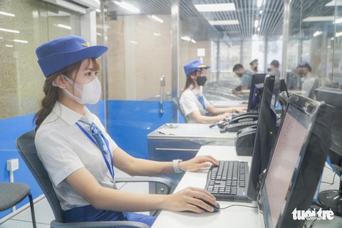 Đi tàu Cát Linh - Hà Đông: Lấy vé cách nào, quẹt vé ra sao, lên tàu cần tuân thủ quy tắc gì? - Ảnh 4. Đi tàu Cát Linh - Hà Đông: Lấy vé cách nào, quẹt vé ra sao, lên tàu cần tuân thủ quy tắc gì? - Ảnh 4.
