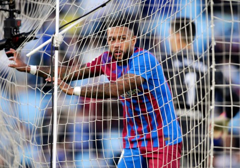 Dẫn trước 3-0, Barca vẫn bị cầm hòa rất khó tin - Ảnh 1. Dẫn trước 3-0, Barca vẫn bị cầm hòa rất khó tin - Ảnh 1.