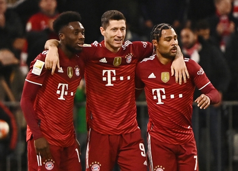 Thắng Freiburg, Bayern gia tăng khoảng cách với Dortmund - Ảnh 1. Thắng Freiburg, Bayern gia tăng khoảng cách với Dortmund - Ảnh 1.