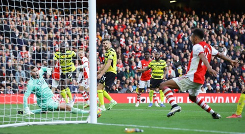 Aubameyang đá hỏng penalty, Arsenal chật vật đá bại Watford - Ảnh 3. Aubameyang đá hỏng penalty, Arsenal chật vật đá bại Watford - Ảnh 3.