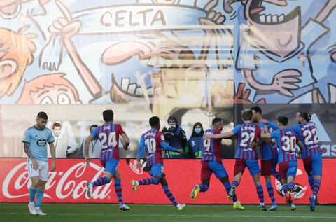 Dẫn trước 3-0, Barca vẫn bị cầm hòa rất khó tin - Ảnh 2. Dẫn trước 3-0, Barca vẫn bị cầm hòa rất khó tin - Ảnh 2.