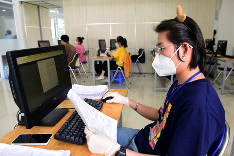 Tin sáng 21-1: Hơn 3.000 y bác sĩ mắc COVID-19, hơn 10 người đã hy sinh trong quá trình chống dịch - Ảnh 3. Tin sáng 21-1: Hơn 3.000 y bác sĩ mắc COVID-19, hơn 10 người đã hy sinh trong quá trình chống dịch - Ảnh 3.