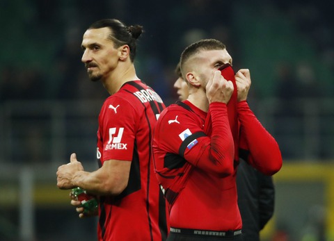 Bị Inter Milan cầm chân, AC Milan lỡ cơ hội đoạt ngôi đầu bảng - Ảnh 1. Bị Inter Milan cầm chân, AC Milan lỡ cơ hội đoạt ngôi đầu bảng - Ảnh 1.